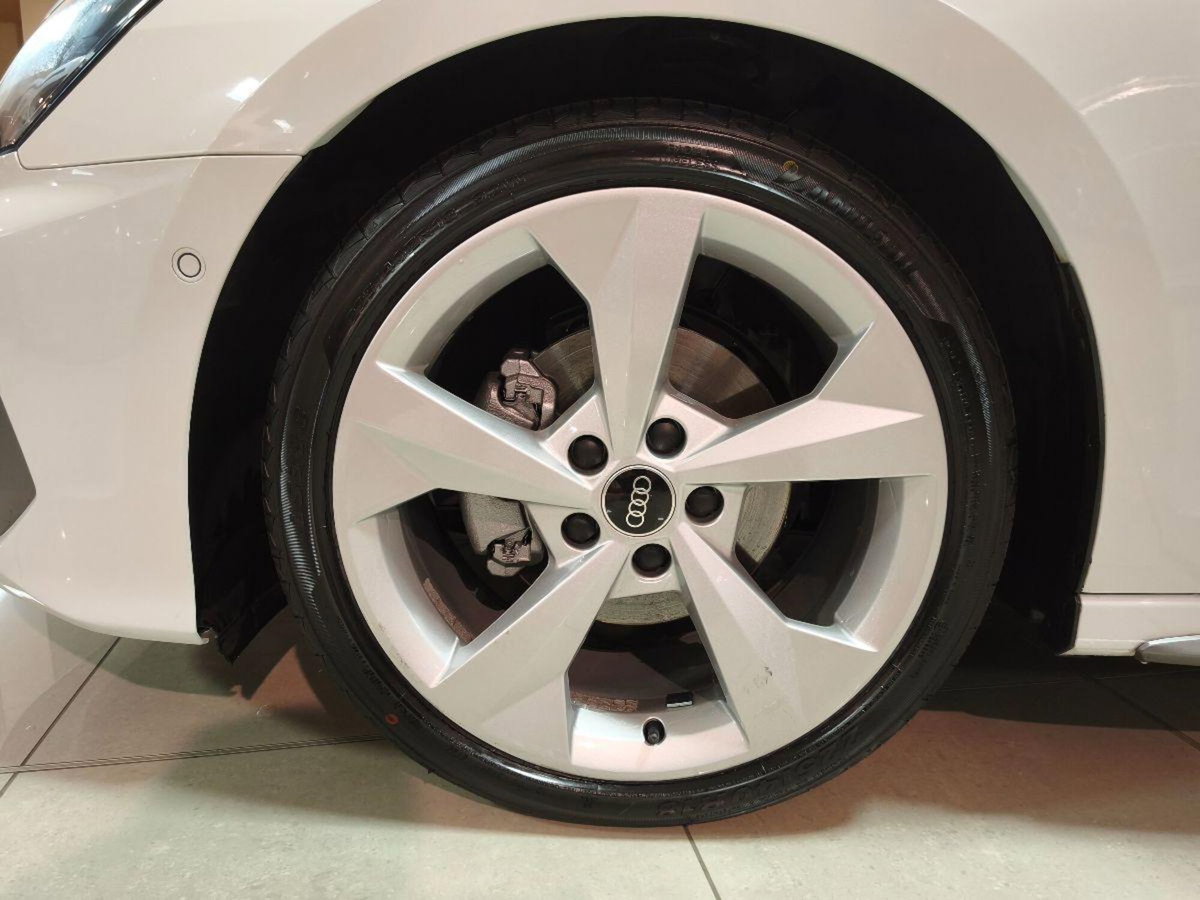 Audi A3 Sportback 30 TDI S tronic S line edition (16)