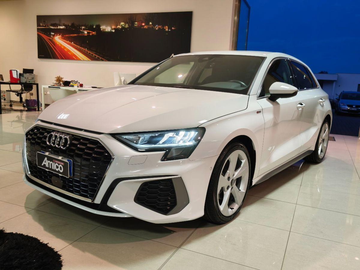 Audi A3 Sportback 30 TDI S tronic S line edition (2)