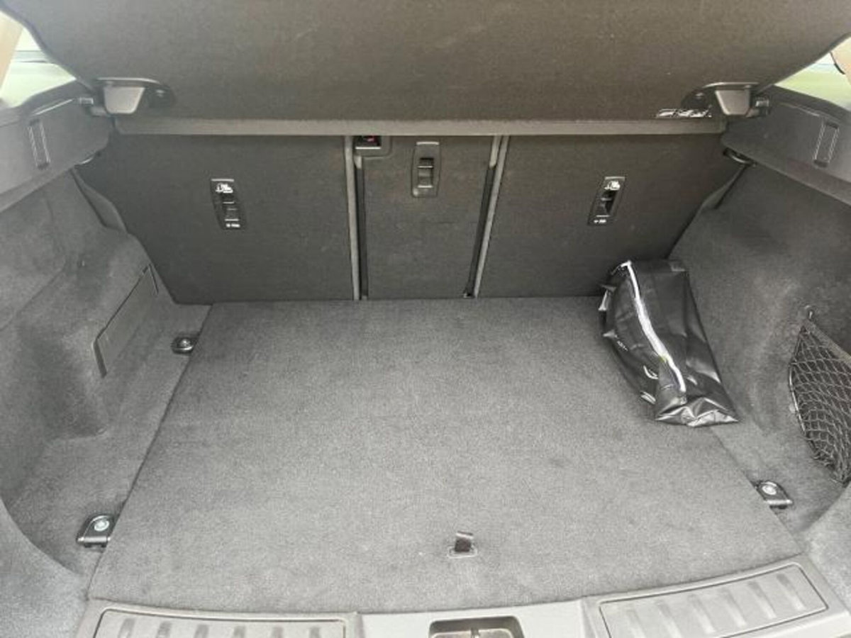 Land Rover Range Rover Evoque 2.0D I4-L.Flw 150 CV AWD Auto HSE (17)