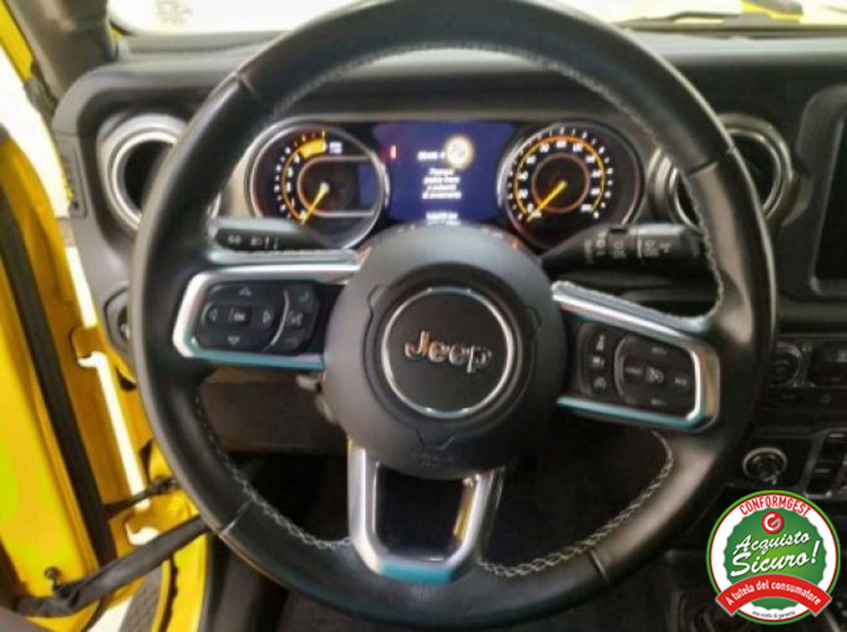 Jeep Wrangler 2.2 Mjt II Sahara (16)