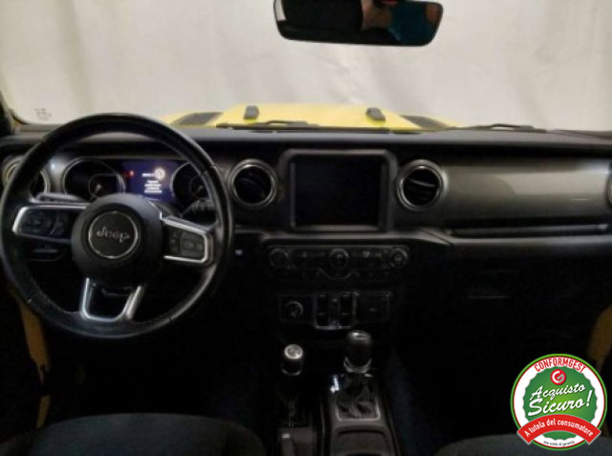 Jeep Wrangler 2.2 Mjt II Sahara (17)