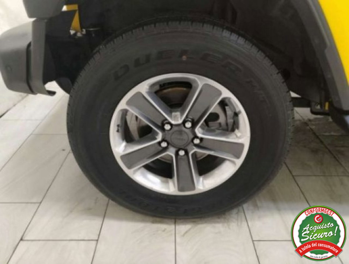 Jeep Wrangler 2.2 Mjt II Sahara (8)