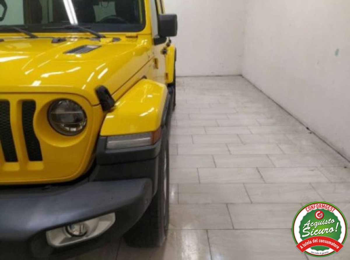 Jeep Wrangler 2.2 Mjt II Sahara (9)
