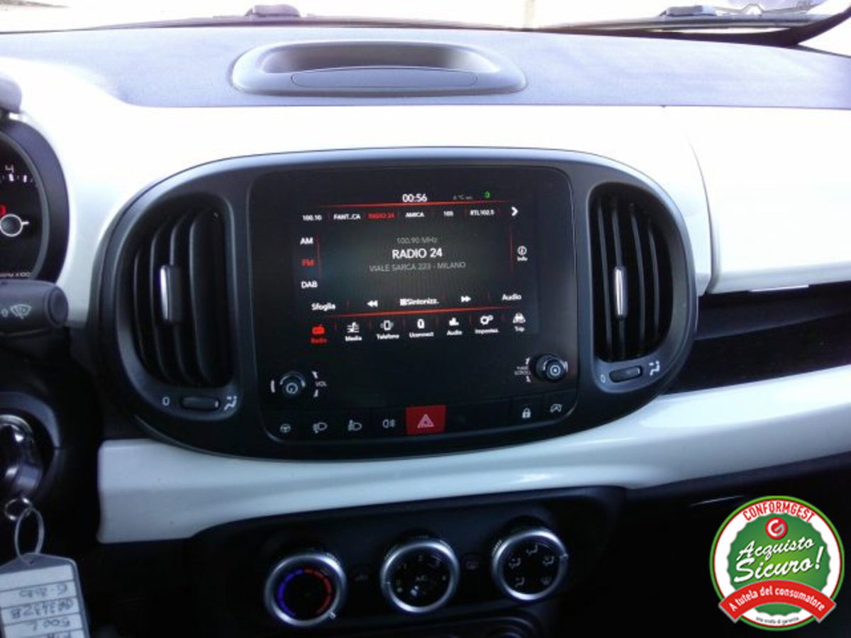 Fiat 500L 1.4 95 CV Mirror (17)