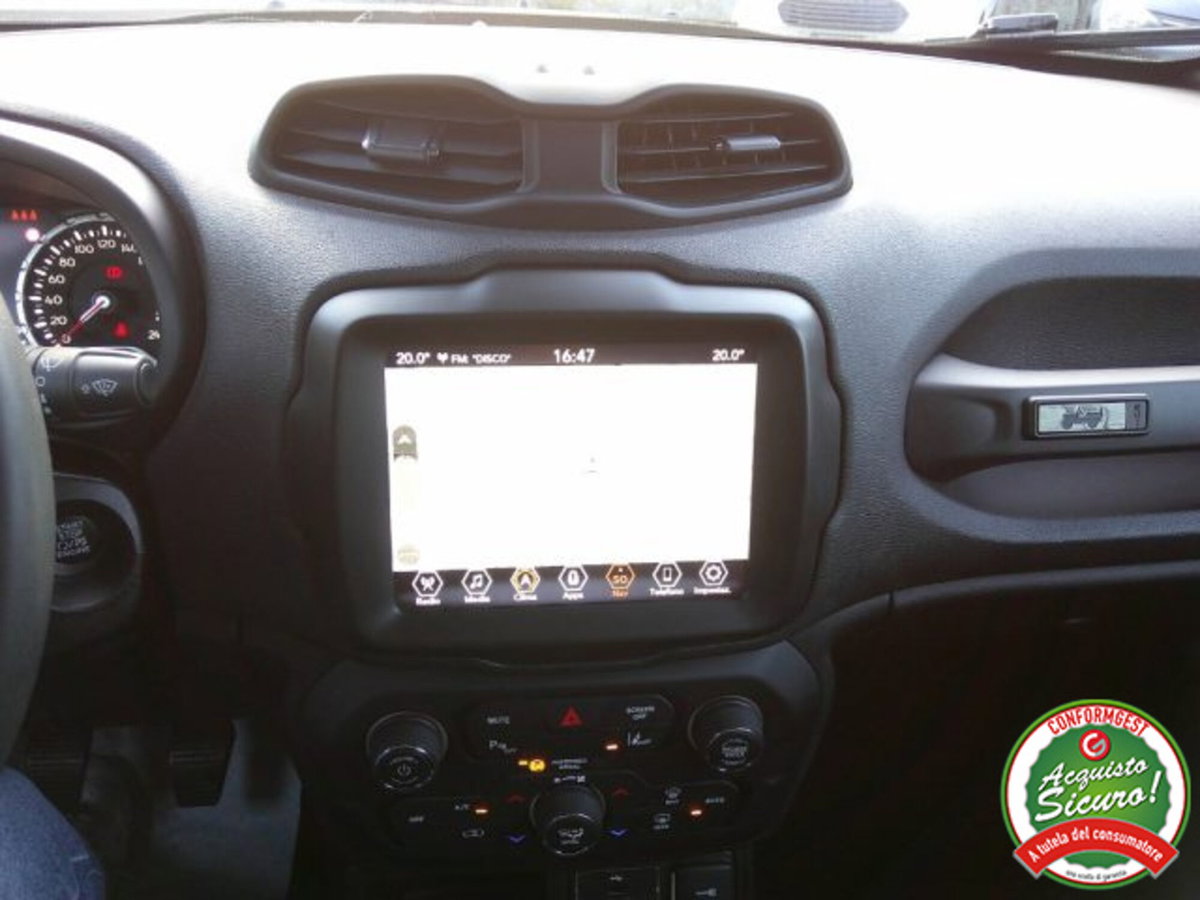 Jeep Renegade 1.6 Mjt 130 CV Limited (17)