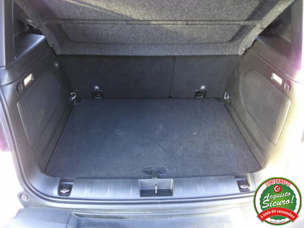 Jeep Renegade 1.6 Mjt 120 CV Limited (10)