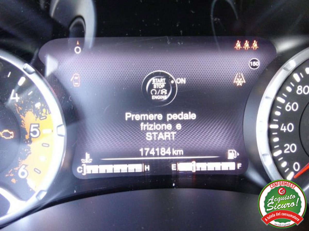 Jeep Renegade 1.6 Mjt 120 CV Limited (15)