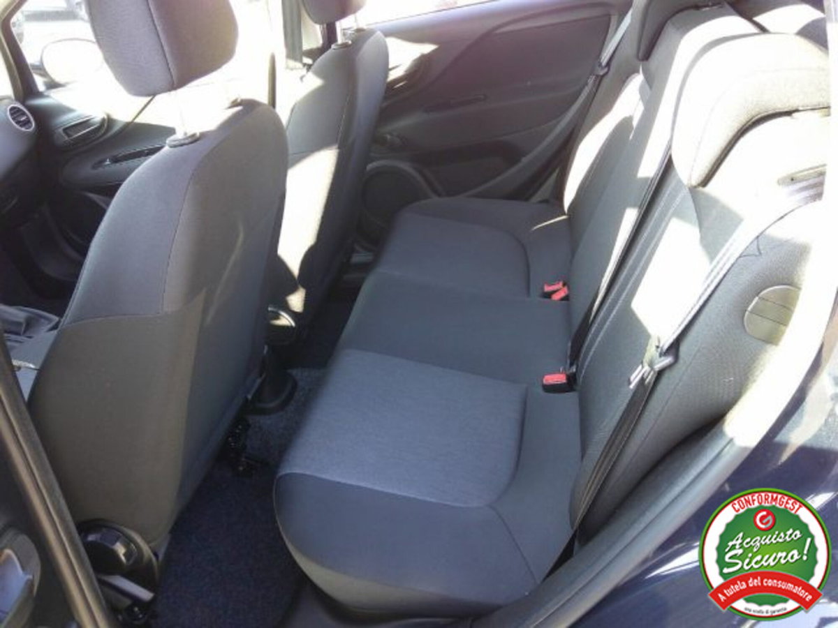 Fiat Punto 1.4 8V 5 porte Easypower Street (10)