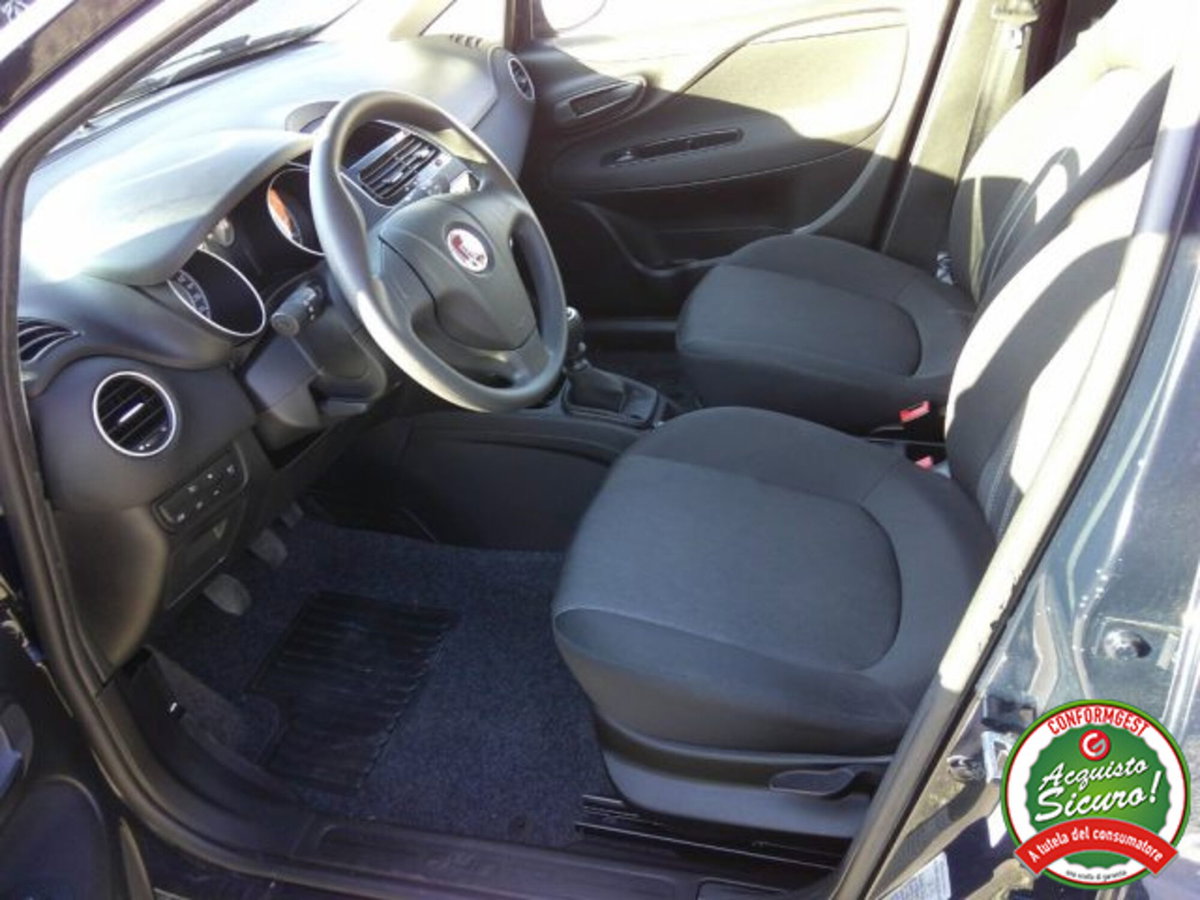 Fiat Punto 1.4 8V 5 porte Easypower Street (9)