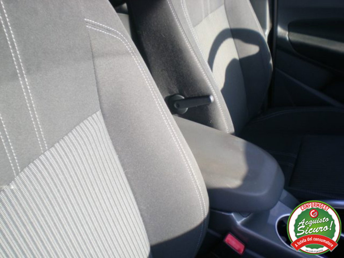 Ford C-Max 1.6 TDCi 115CV Titanium (12)