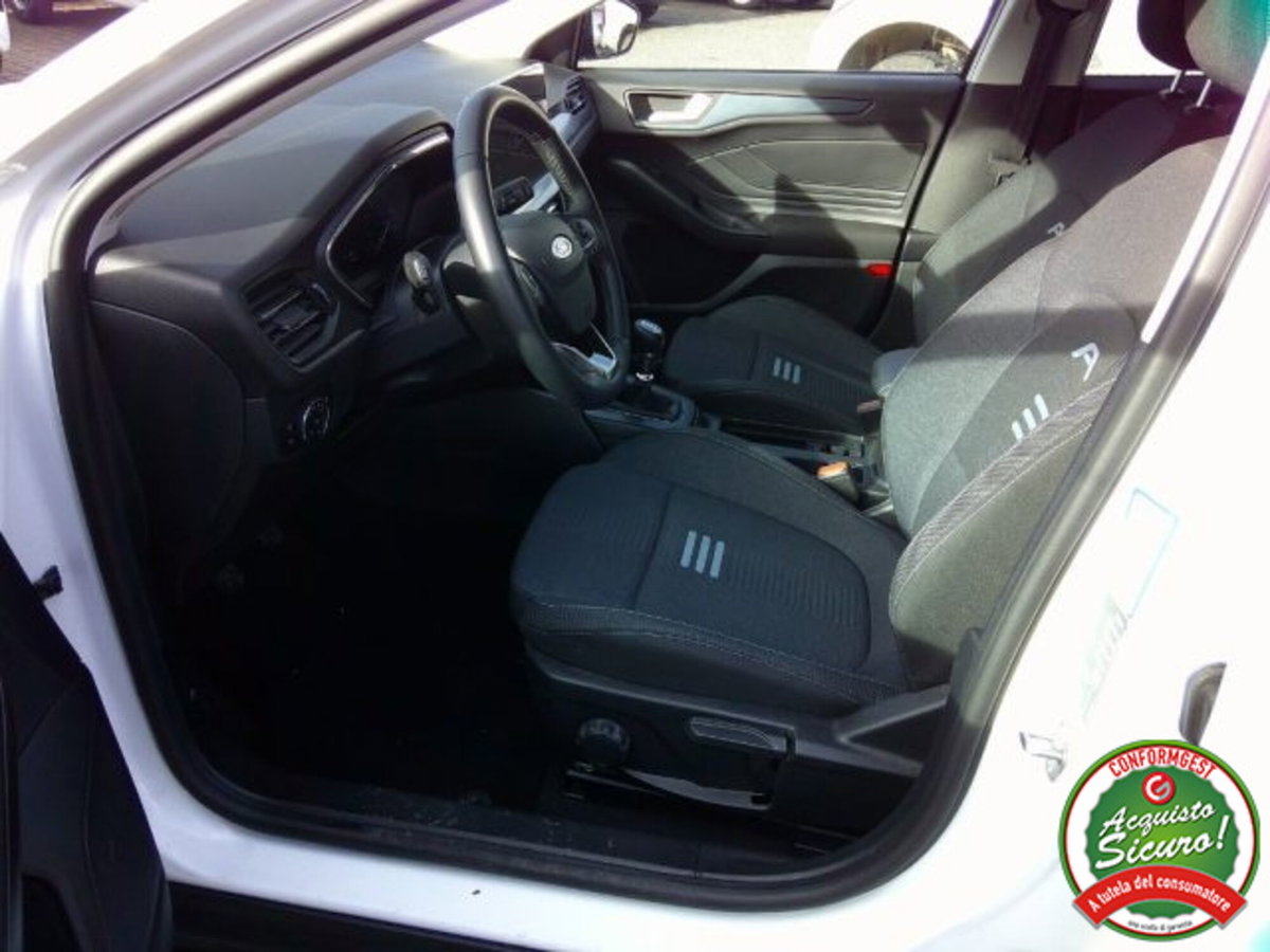Ford Focus 1.0 EcoBoost Hybrid 125 CV 5p. Active Design (9)