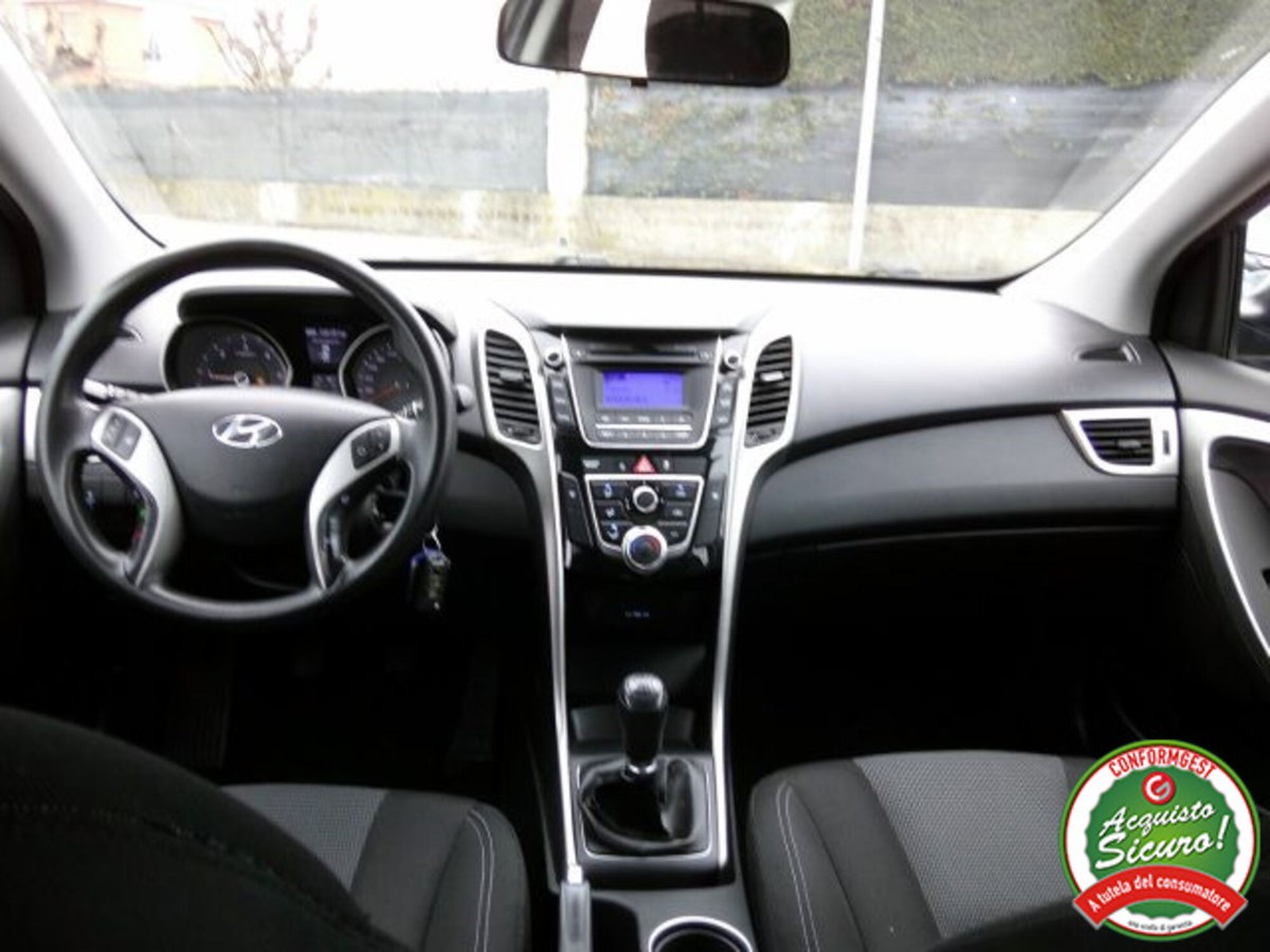 Hyundai i30 1.6 CRDi 5p. Classic (15)