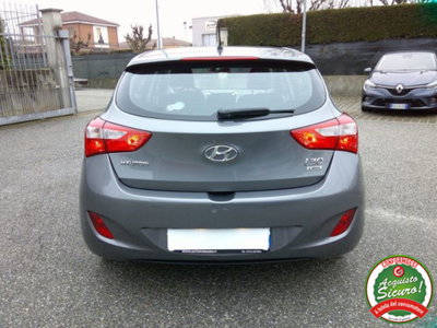 Hyundai i30 1.6 CRDi 5p. Classic (4)