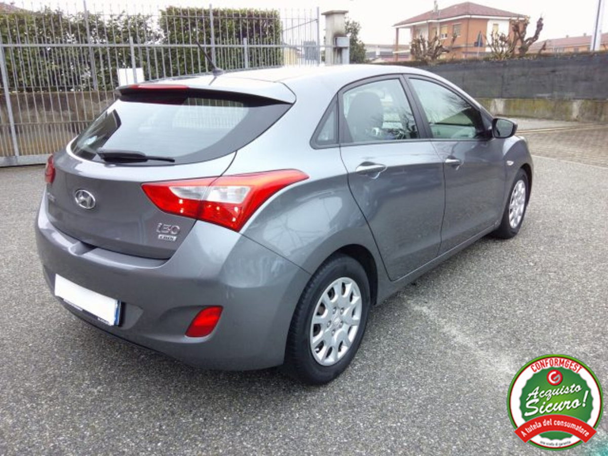 Hyundai i30 1.6 CRDi 5p. Classic (5)