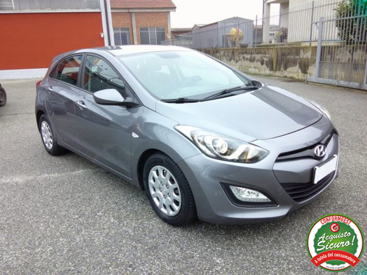 Hyundai i30 1.6 CRDi 5p. Classic (7)