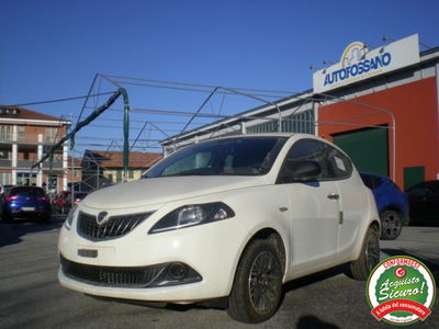 lancia ypsilon 1.0 firefly 5 porte s&s hybrid ecochic a. ferretti
