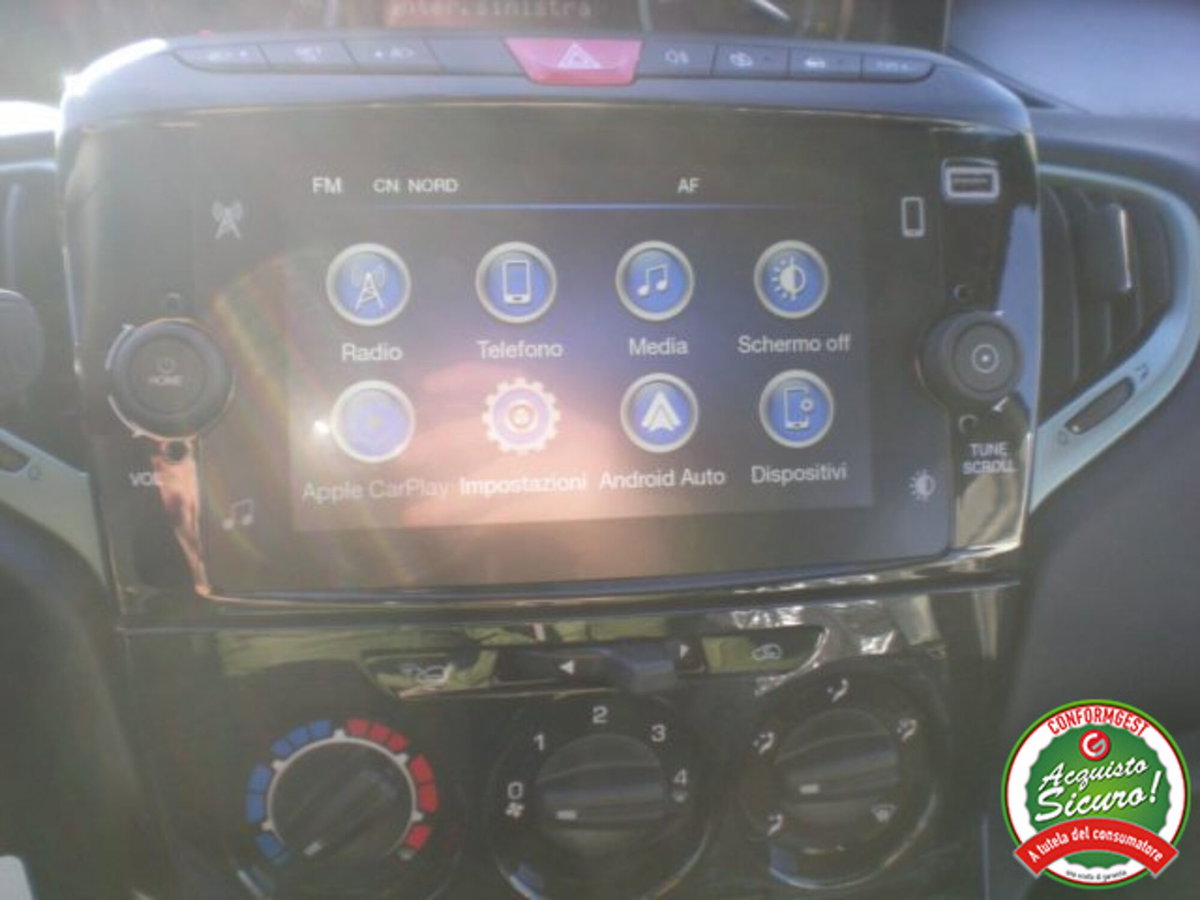 Lancia Ypsilon 1.0 FireFly 5 porte S&S Hybrid Ecochic A. Ferretti (15)