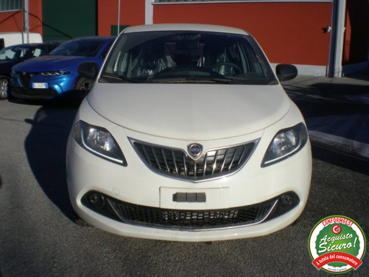 Lancia Ypsilon 1.0 FireFly 5 porte S&S Hybrid Ecochic A. Ferretti (3)