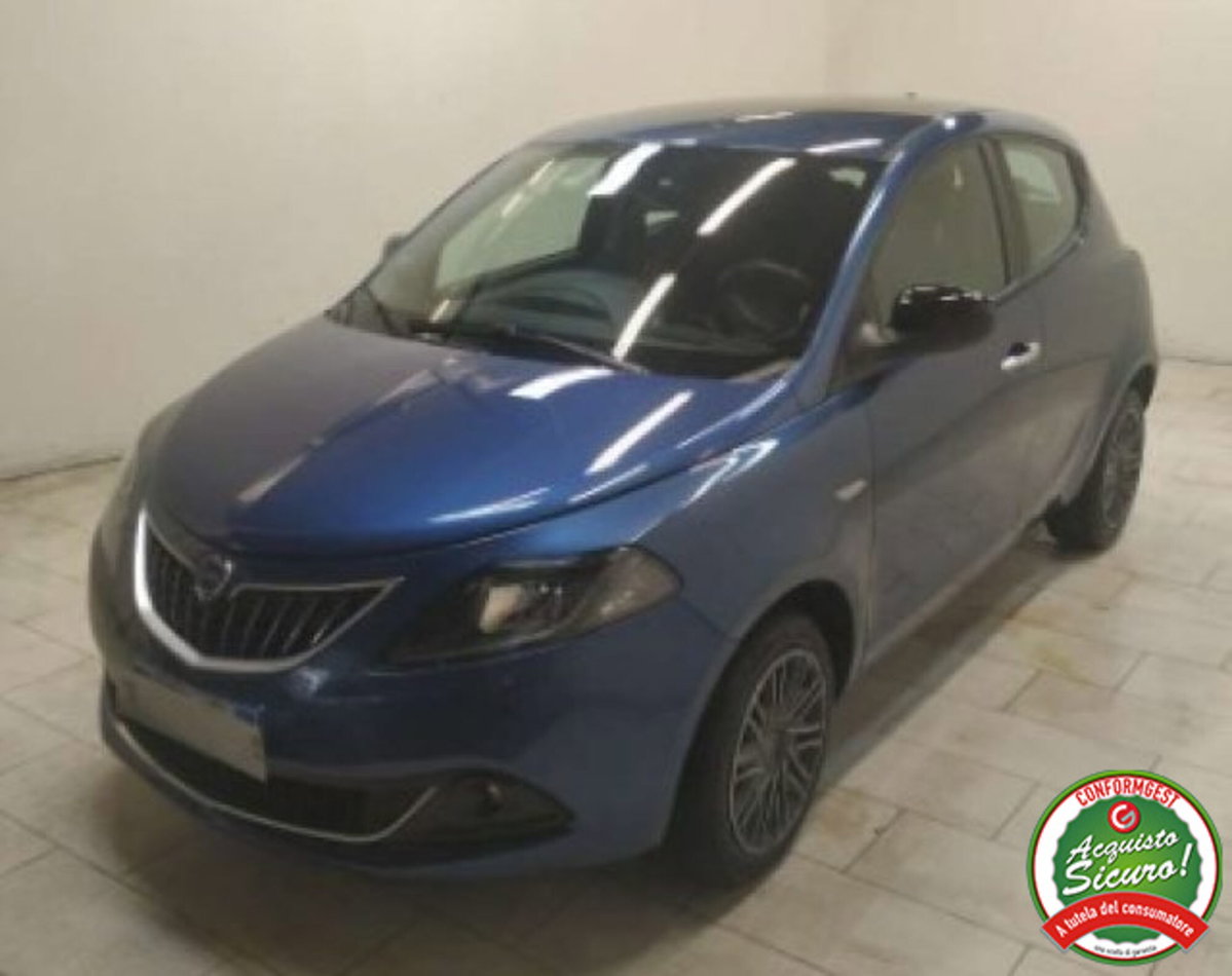Lancia Ypsilon 1.0 FireFly 5 porte S&S Hybrid Gold Plus