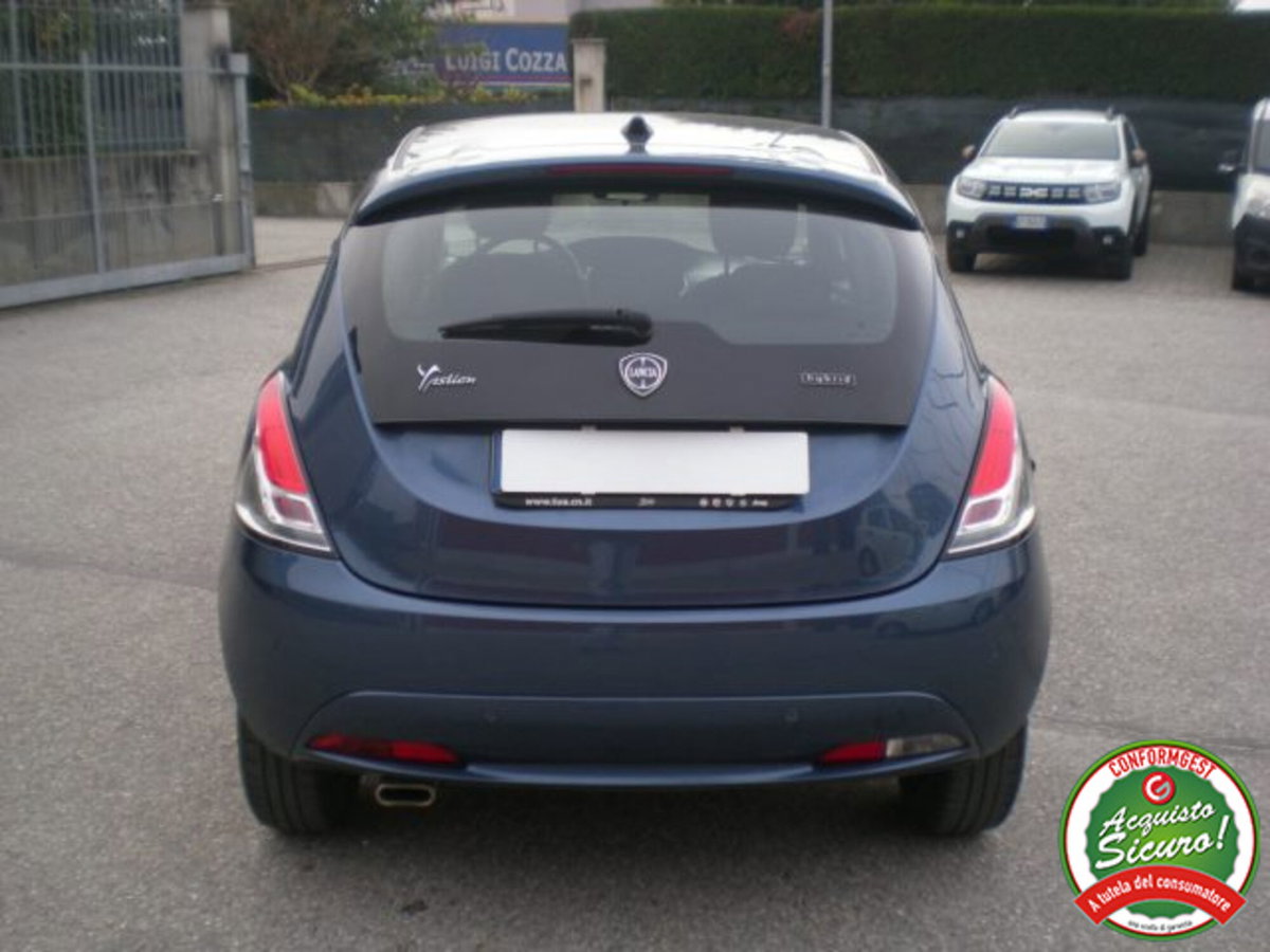 Lancia Ypsilon 1.0 FireFly 5 porte S&S Hybrid Gold Plus (6)