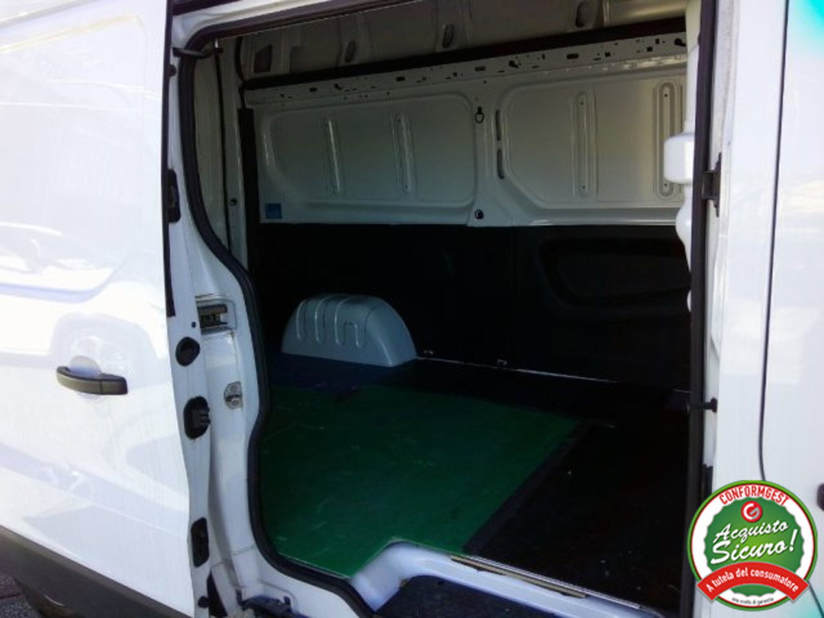 Renault Trafic Furgone T29 2.0 dCi 145CV PL-TA Furgone Energy Ice (11)