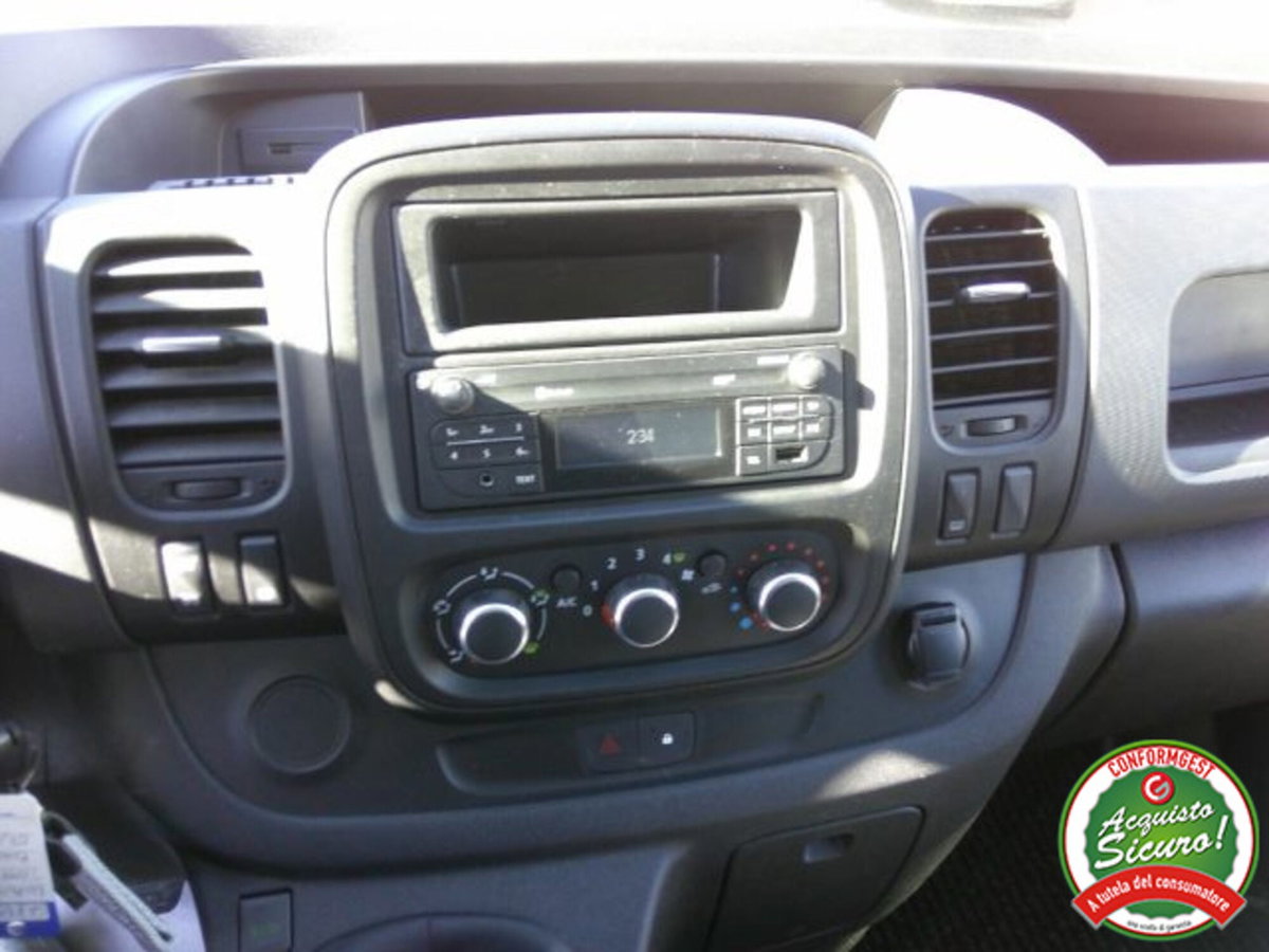 Renault Trafic Furgone T29 2.0 dCi 145CV PL-TA Furgone Energy Ice (15)