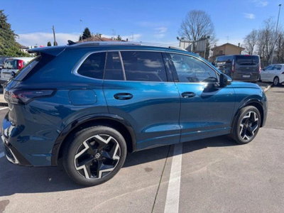 Volkswagen Tiguan Allspace 2.0 tdi R-Line 150cv dsg (5)
