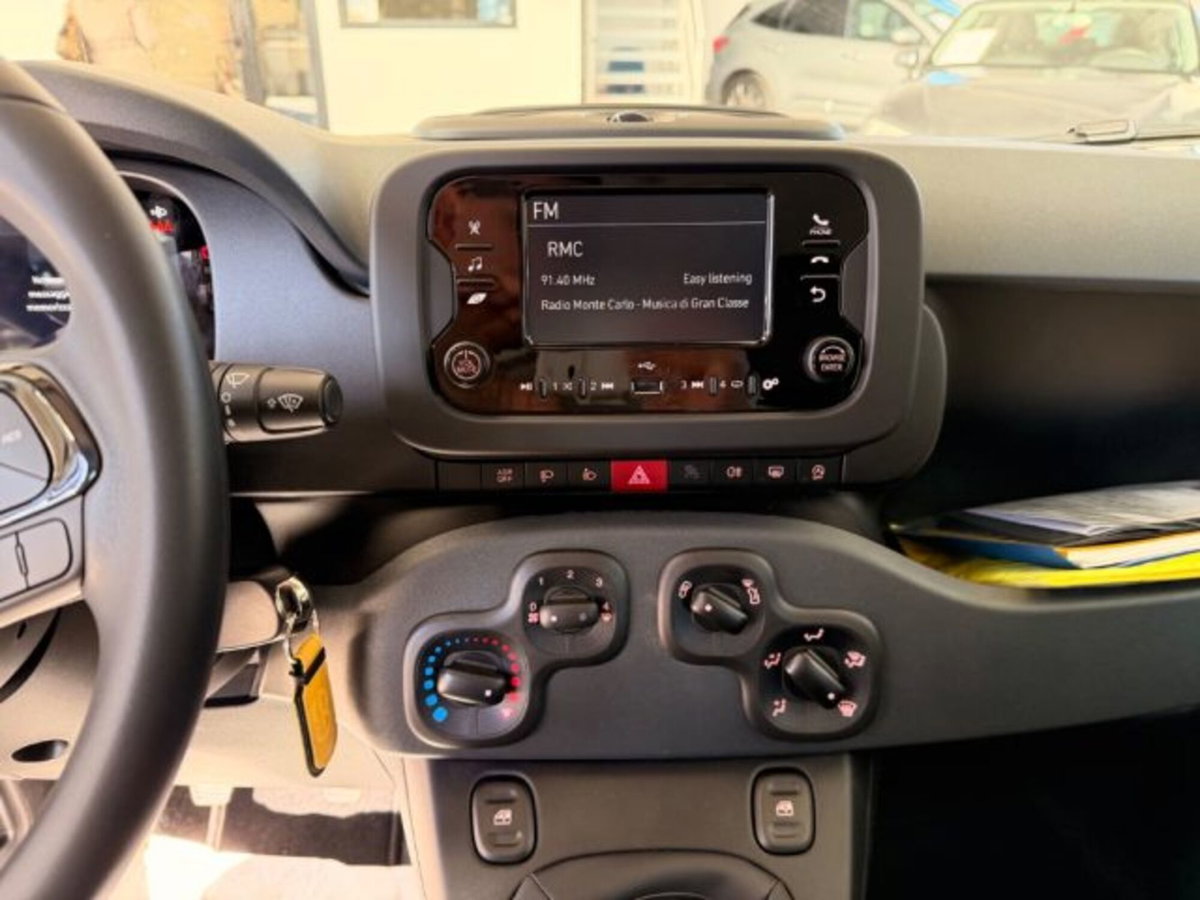 Fiat Panda 1.0 firefly hybrid Icon s&s 70cv (14)