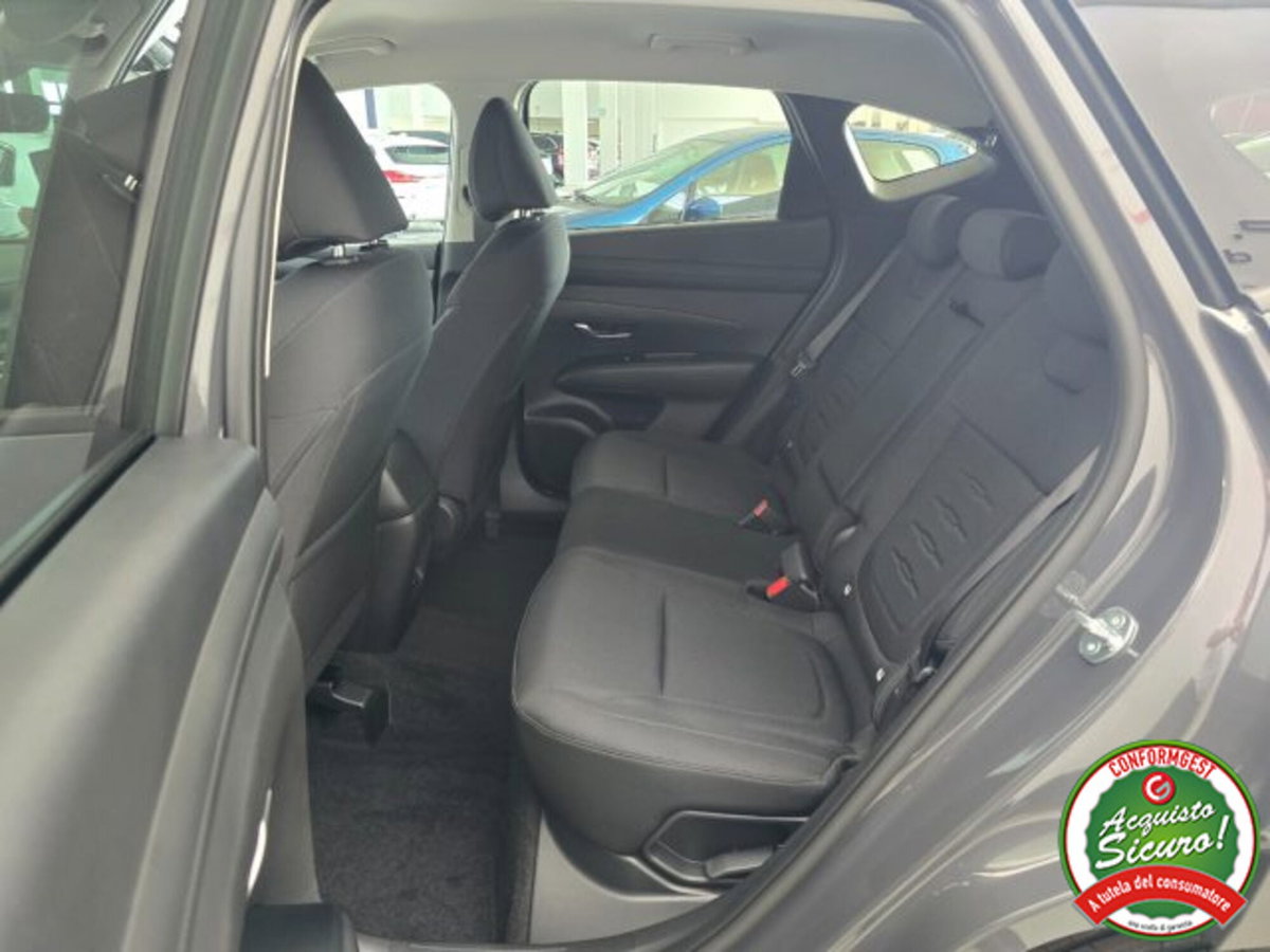 Hyundai Tucson 1.6 crdi 48V Business 2wd dct (11)