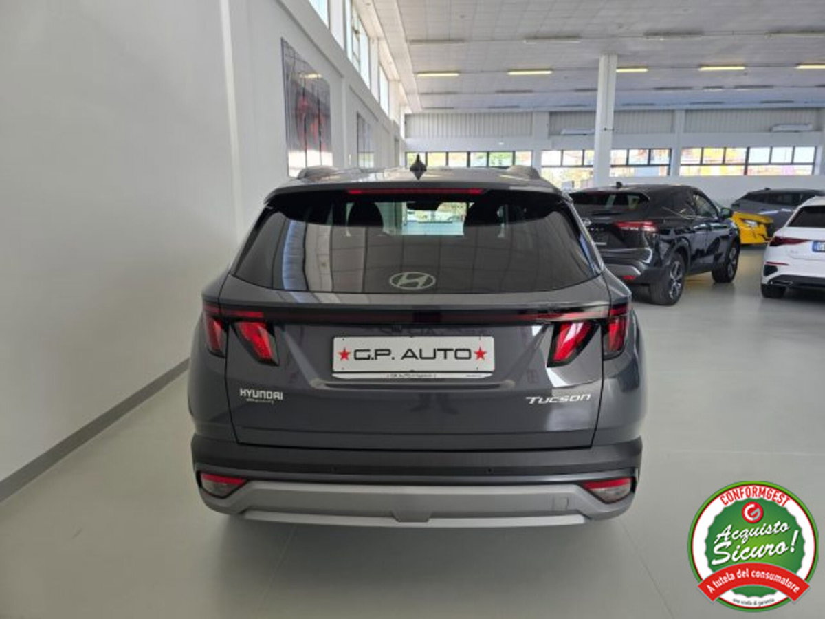 Hyundai Tucson 1.6 crdi 48V Business 2wd dct (5)