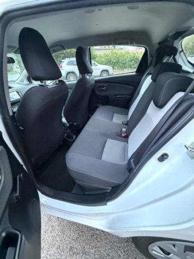 Toyota Yaris 1.5 Hybrid 5 porte Y20 Bitone (16)
