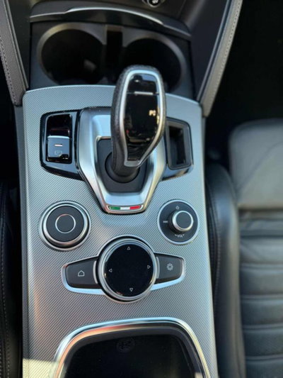 Alfa Romeo Stelvio Stelvio 2.2 Turbodiesel 210 CV AT8 Q4 Veloce (14)