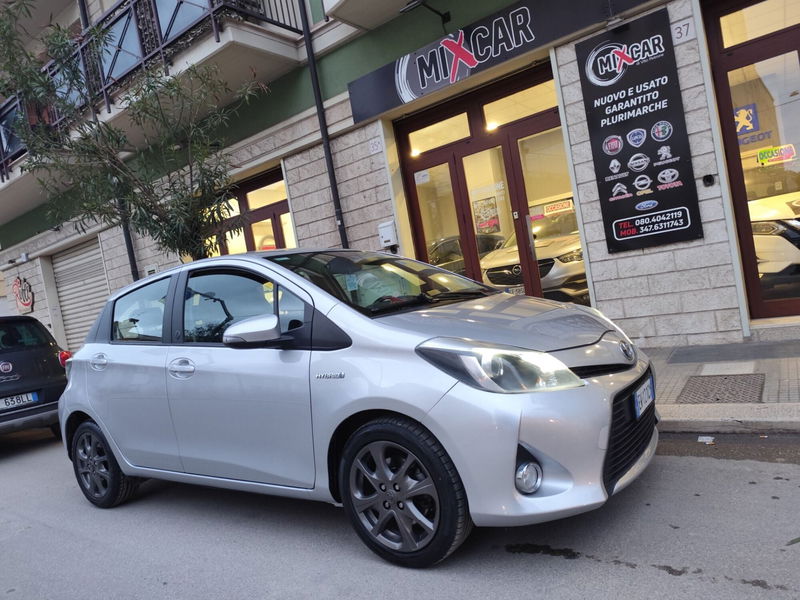 Toyota Yaris 1.5 Hybrid 5 porte Lounge Blue