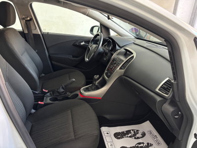 Opel Astra 1.7 CDTI 110CV 5 porte Cosmo (12)