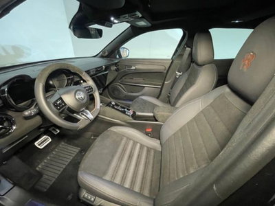 Alfa Romeo Junior elettrica Intensa 156cv (19)