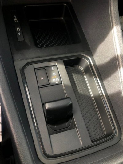 Volkswagen Caddy 2.0 TDI 122 CV Style Maxi (19)