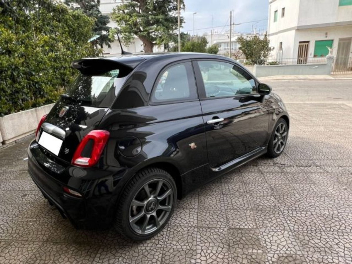 Abarth 595 595 1.4 Turbo T-Jet 165 CV (9)