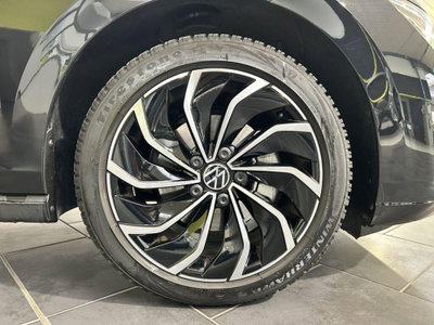 Volkswagen Golf 1.0 eTSI EVO DSG Life (6)