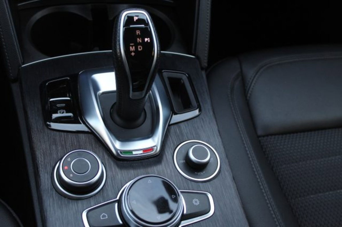 Alfa Romeo Stelvio Stelvio 2.2 Turbodiesel 160 CV AT8 RWD Sprint (15)