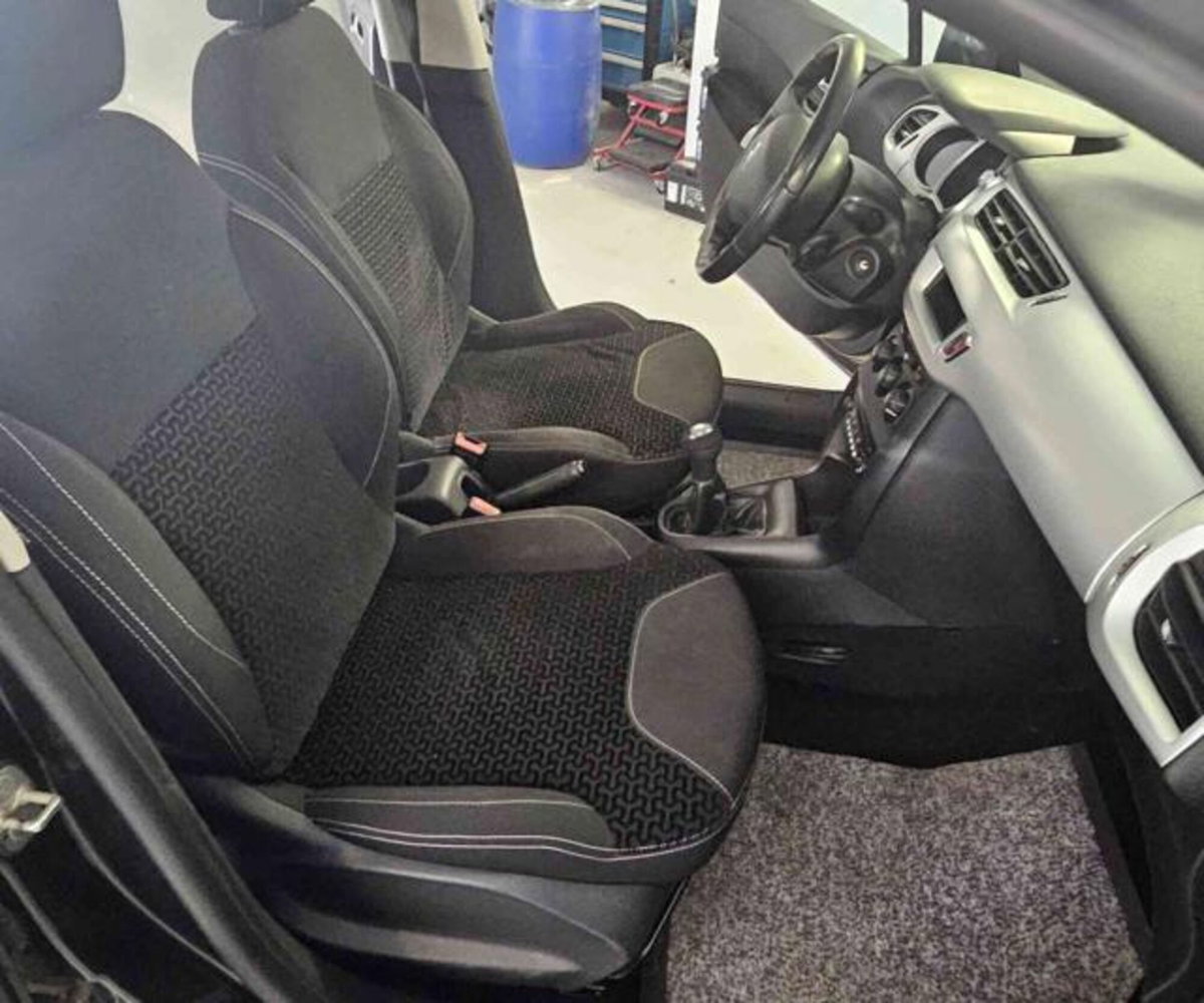 Citroen C3 1.1 Seduction (12)