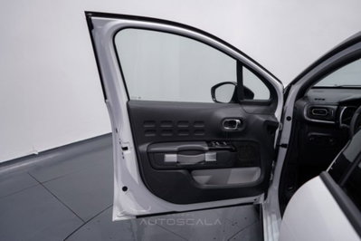 Citroen C3 PureTech 110 S&S EAT6 Shine Pack (9)