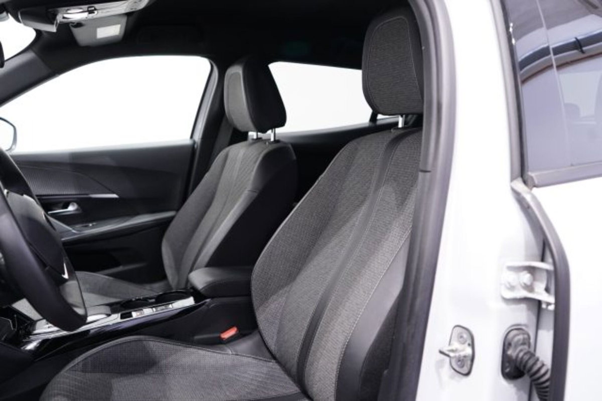 Peugeot 2008 1.2 puretech Allure s&s 130cv eat8 (11)