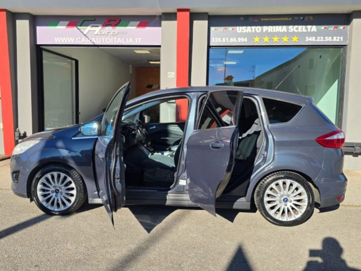 Ford C-Max 2.0 TDCi 115CV Powershift Titanium (18)