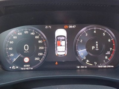 Volvo XC40 T2 Momentum Core (8)
