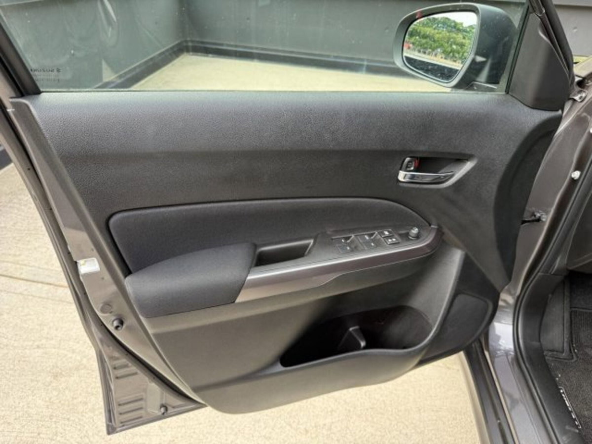 Suzuki Vitara 1.4h Top Kuro 4wd allgrip 110cv (6)