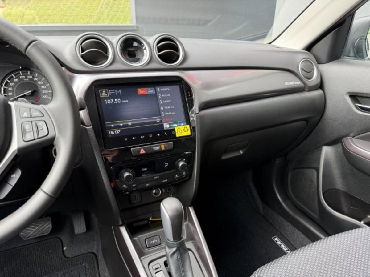 Suzuki Vitara 1.4h Top Kuro 4wd allgrip 110cv (9)