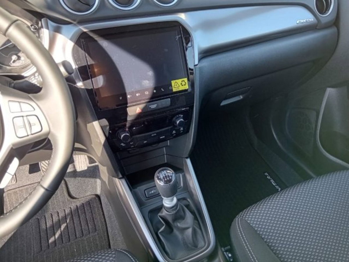 Suzuki Vitara 1.4 Hybrid Easy Cool (10)