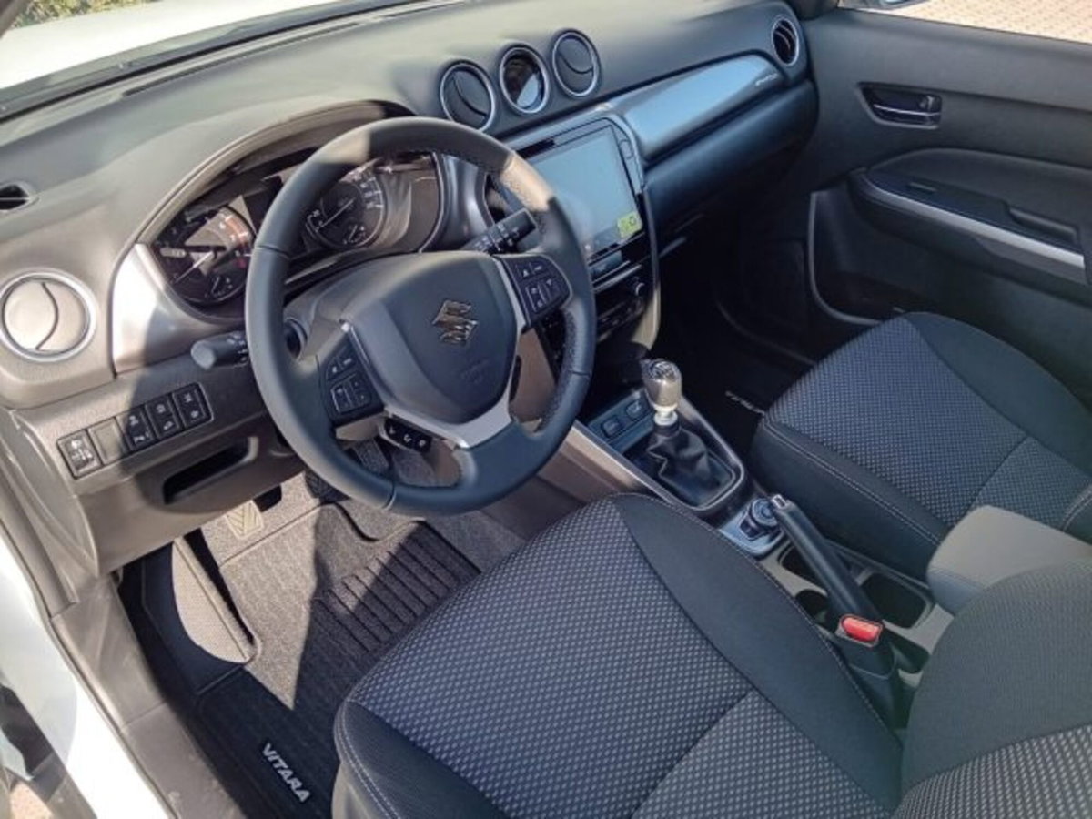 Suzuki Vitara 1.4 Hybrid Easy Cool (8)