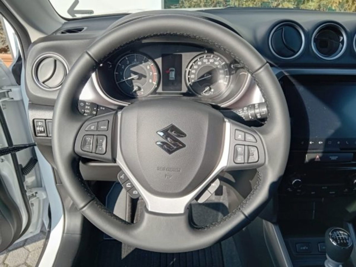 Suzuki Vitara 1.4 Hybrid Easy Cool (9)