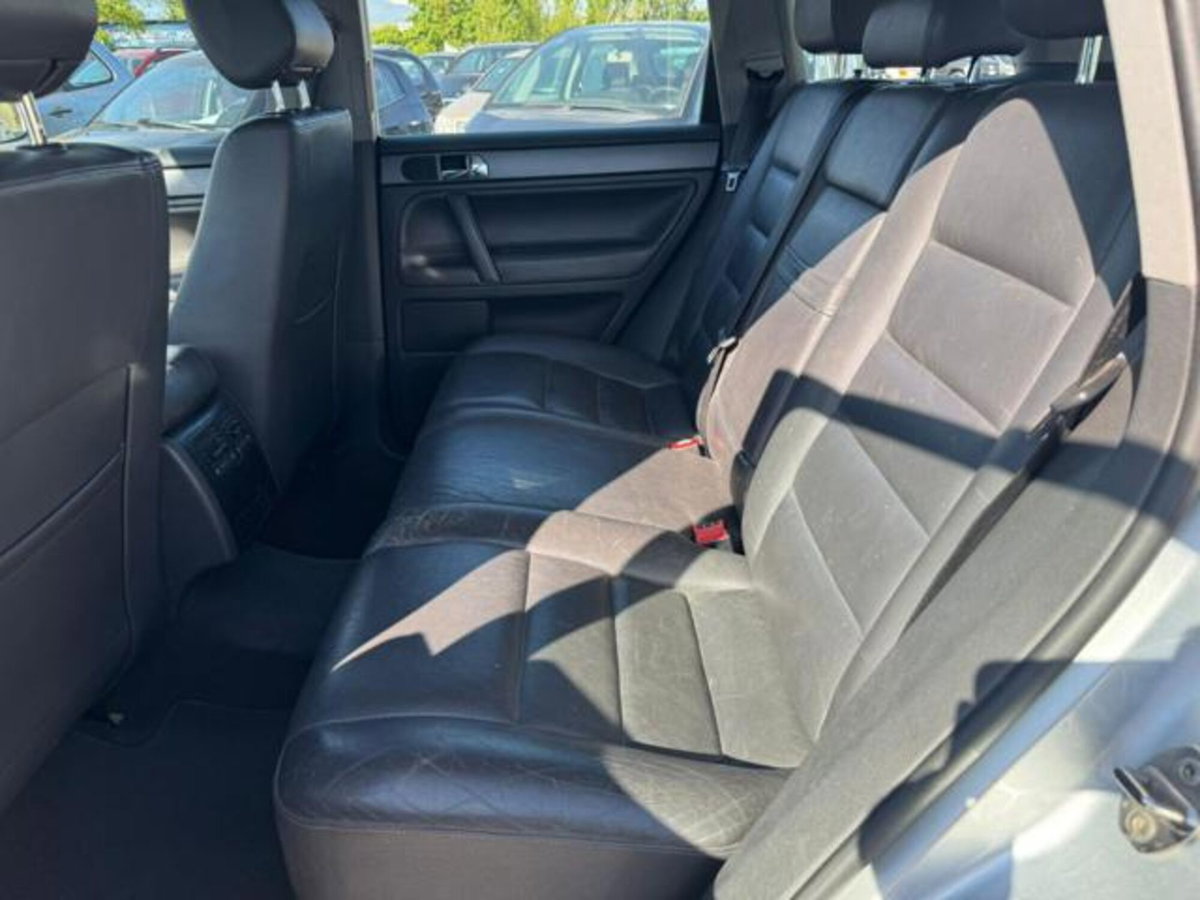 Volkswagen Touareg R5 TDI DPF Exclusive (15)